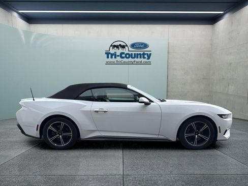 Used 2024 Ford Mustang Premium RWD image 9