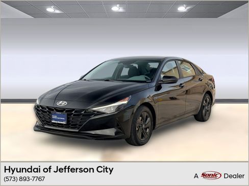 Certified 2023 Hyundai Elantra SEL image 1