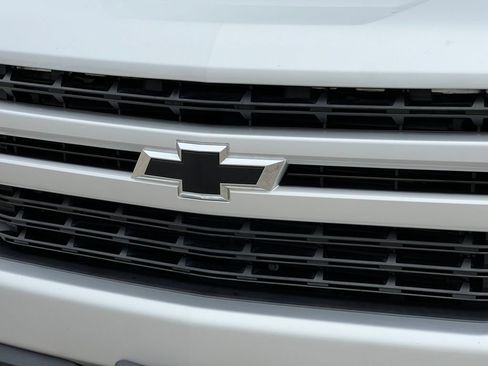 Used 2019 Chevrolet Silverado 1500 RST AWD/4WD image 35