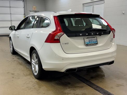 Used 2015 Volvo V60 T5 Premier Plus image 7