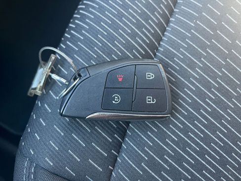 Used 2025 Chevrolet Equinox LT image 18