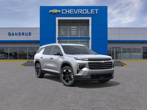 New 2027 Chevrolet Traverse LT w/ Sun and Wheel Package AWD/4WD image 25
