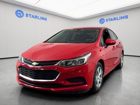 Used 2018 Chevrolet Cruze LS image 16