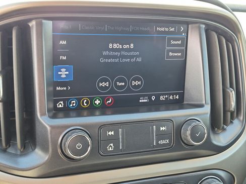 Used 2022 Chevrolet Colorado Z71 AWD/4WD image 18