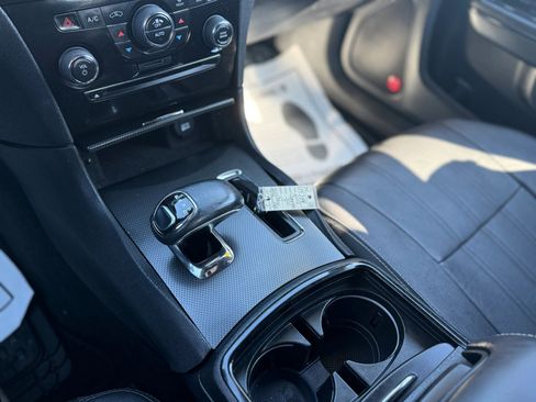 Used 2014 Chrysler 300 S image 27