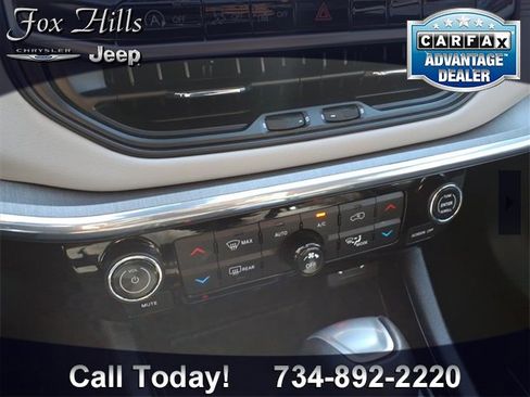 Used 2022 Jeep Compass Limited image 22