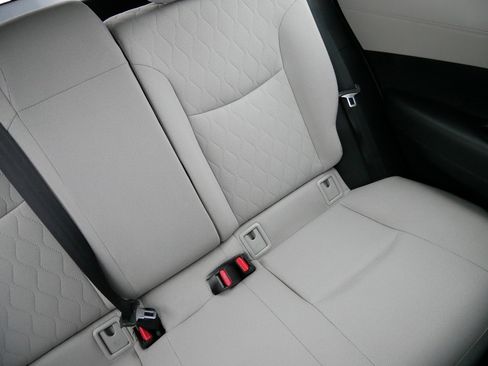 Used 2024 Toyota Corolla Cross L image 14