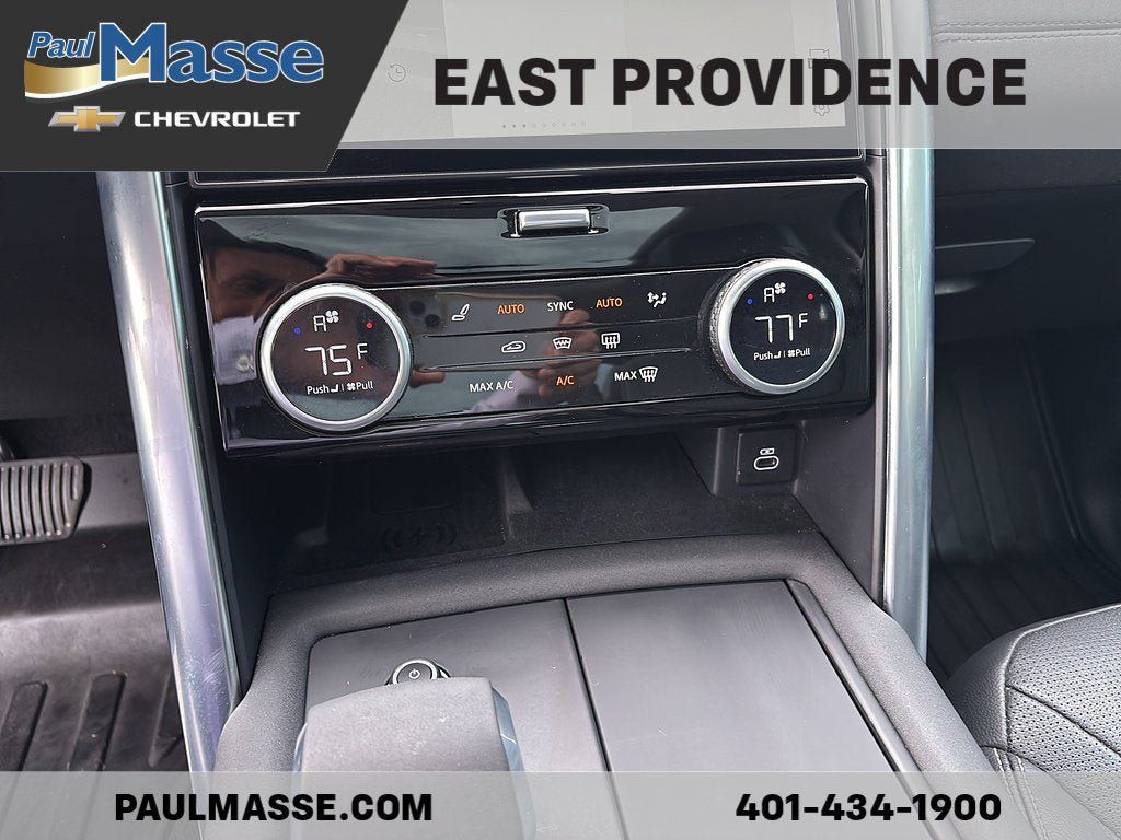 Used 2021 Land Rover Discovery S AWD/4WD image 13