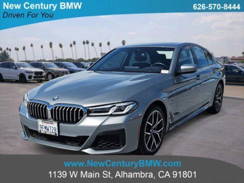 Used 2023 BMW 530e w/ M Sport Package RWD image 1
