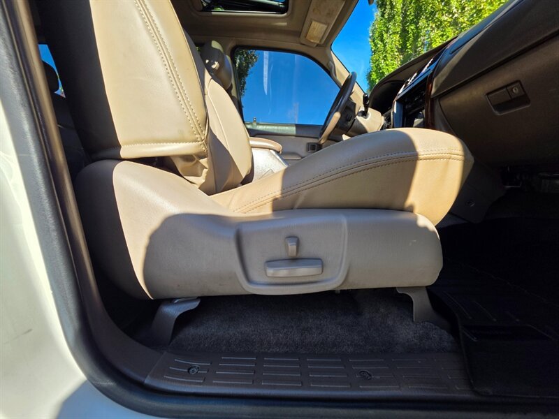Used 1998 Toyota 4Runner Limited AWD/4WD image 34