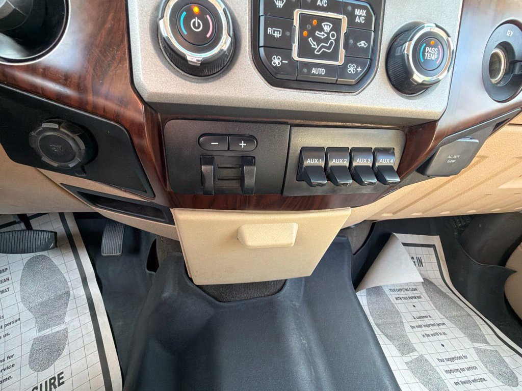 Used 2014 Ford F250 Lariat w/ Lariat Ultimate Package AWD/4WD image 16
