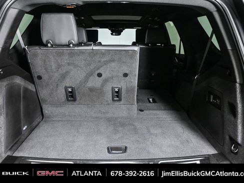 Used 2022 Cadillac Escalade Sport w/ LPO, Illumination Package image 35