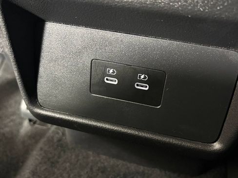 Used 2024 Nissan Rogue SV FWD image 34