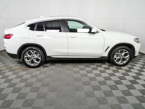 Used 2025 BMW X4 xDrive30i AWD/4WD image 27