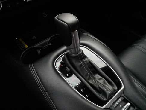 Certified 2024 Honda HR-V EX-L image 24