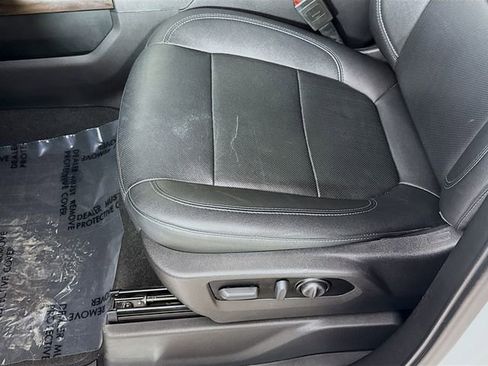 Used 2022 GMC Sierra 1500 SLT w/ SLT Premium Package image 18