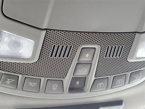 Used 2021 Ford F250 XLT w/ XLT Premium Package image 23