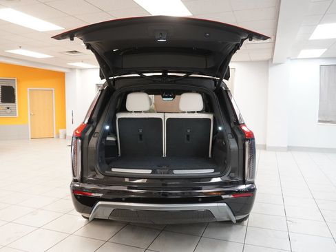 Used 2026 Cadillac Vistiq Sport AWD/4WD image 10