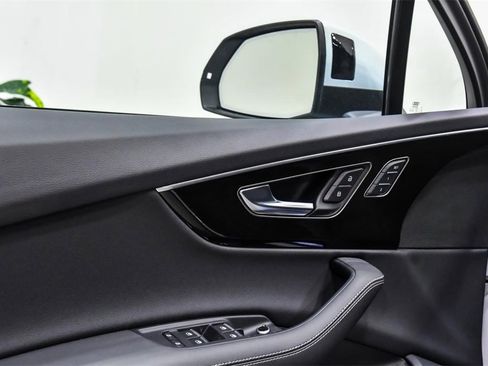 Used 2025 Audi Q7 2.0T Premium Plus w/ Premium Plus Package image 15