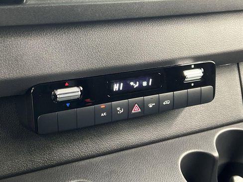 New 2025 Mercedes-Benz Sprinter 2500 image 19
