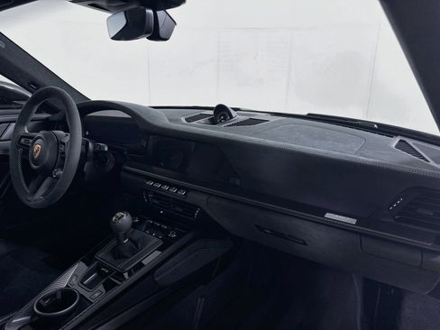 Certified 2026 Porsche 911 GT3 RWD image 24