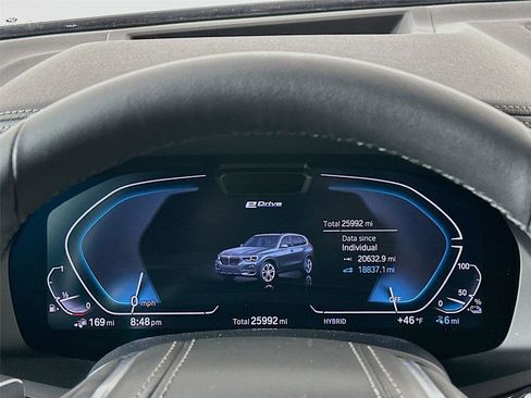 Certified 2022 BMW X5 xDrive45e w/ Executive Package image 12