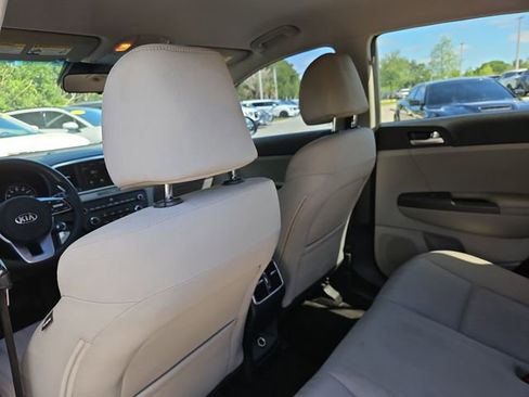 Used 2021 Kia Sportage LX image 10