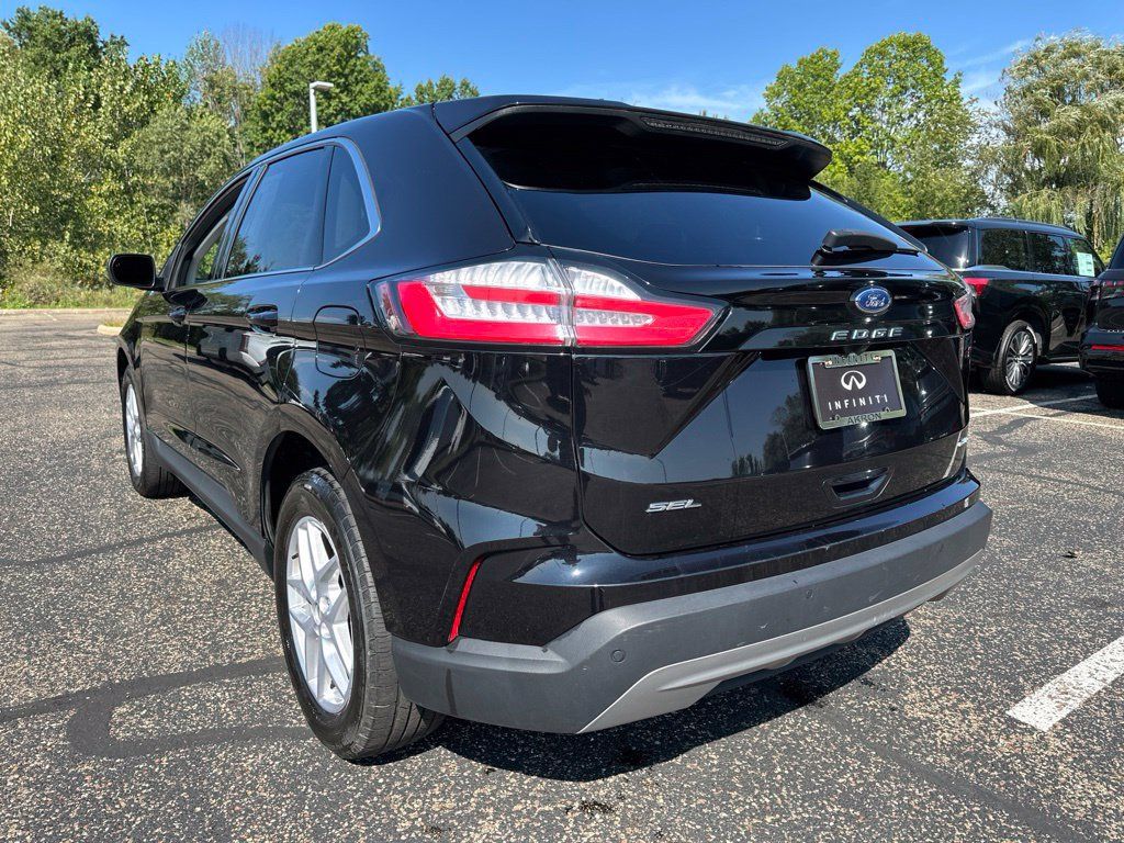 Used 2023 Ford Edge SEL AWD/4WD image 9