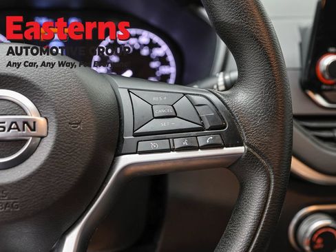 Used 2022 Nissan Altima 2.5 S FWD image 15