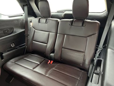 Certified 2025 Ford Explorer Platinum w/ LUX Leather Package image 20