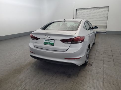 Used 2018 Hyundai Elantra Limited FWD image 7