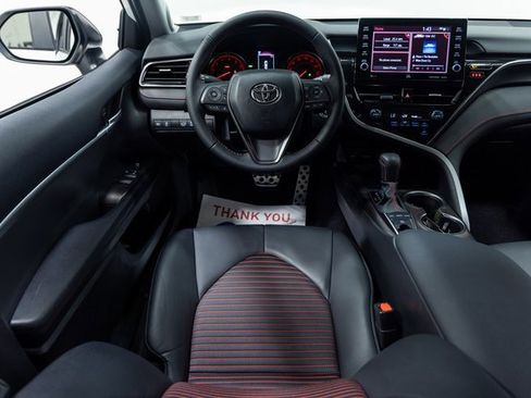 Used 2023 Toyota Camry XSE image 3
