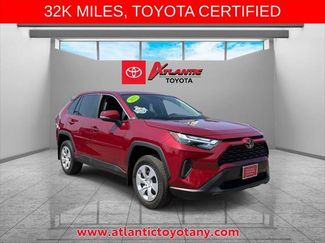 Certified 2023 Toyota RAV4 LE AWD/4WD video 1