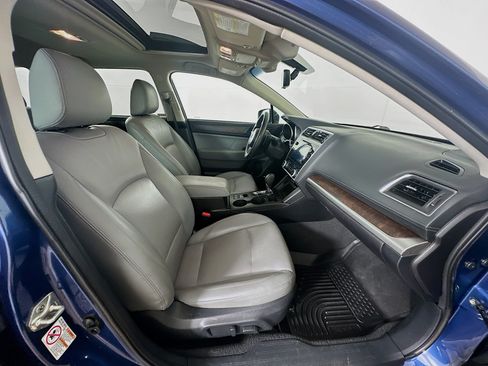 Used 2019 Subaru Outback 2.5i Limited AWD/4WD image 33