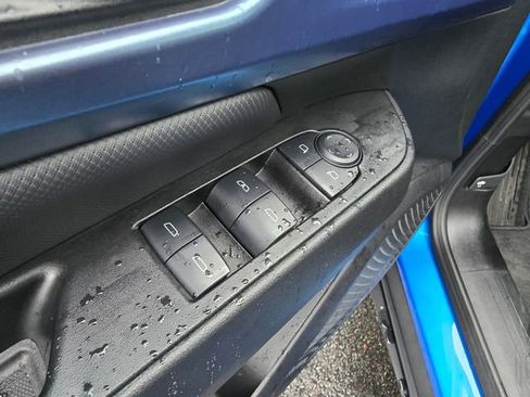 Certified 2025 Chevrolet Equinox EV LT w/ Convenience Package image 30