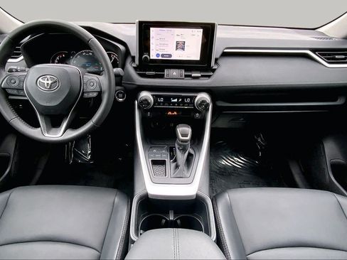 Used 2025 Toyota RAV4 XLE Premium FWD image 16