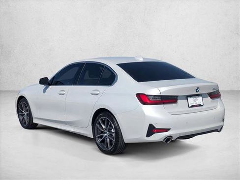 Used 2022 BMW 330i 330i w/ Driving Assistance Package image 8