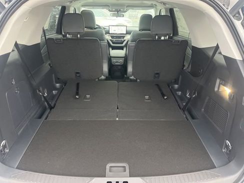 New 2026 Ford Explorer Active w/ Active Comfort Package image 7
