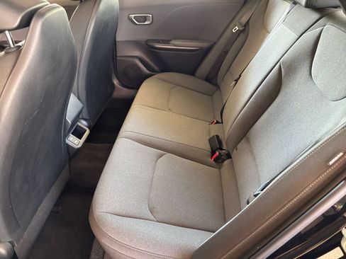 Used 2025 Kia K4 FWD image 24