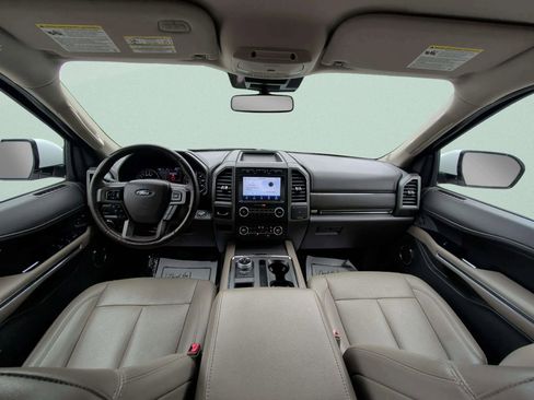Used 2020 Ford Expedition Max XLT w/ Equipment Group 202A RWD image 20