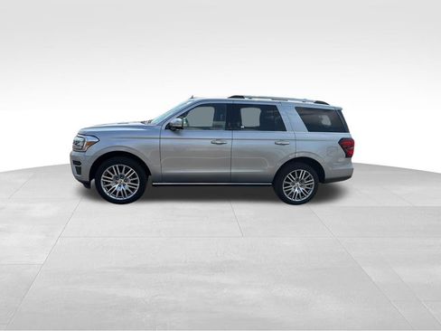 Used 2024 Ford Expedition Limited AWD/4WD image 5