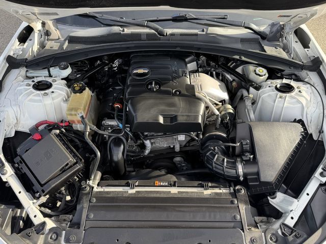 Used 2017 Chevrolet Camaro LT RWD image 13