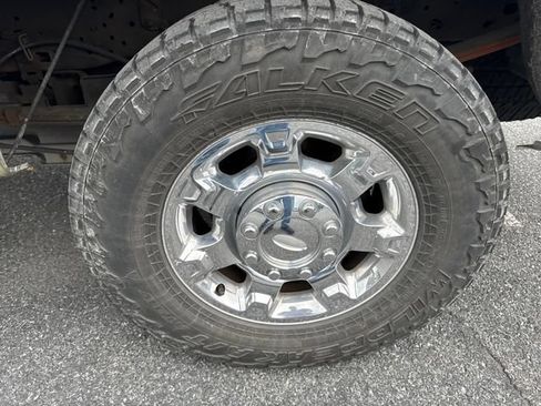 Used 2013 Ford F250 Lariat w/ Chrome Pkg AWD/4WD image 26