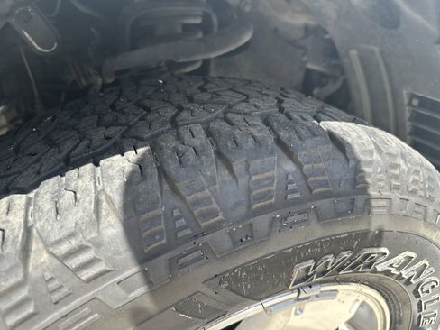 Used 2011 Toyota Tacoma 4x4 Access Cab V6 w/ TRD Sport Pkg image 27