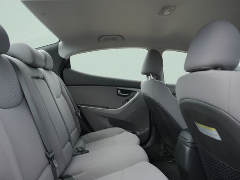Used 2016 Hyundai Elantra SE w/ Option Group 02 FWD image 14