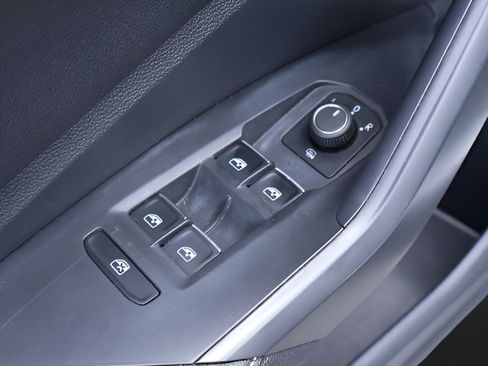 Certified 2024 Volkswagen Jetta S FWD image 14