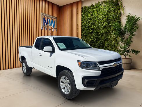 Used 2021 Chevrolet Colorado LT AWD/4WD image 1