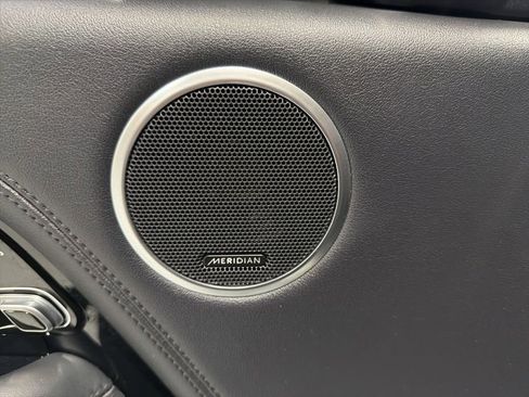 Used 2018 Land Rover Range Rover HSE image 26