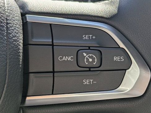 New 2026 Jeep Compass Latitude image 22