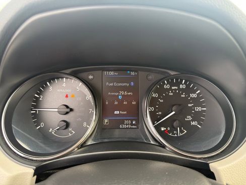 Used 2019 Nissan Rogue Sport SV image 20